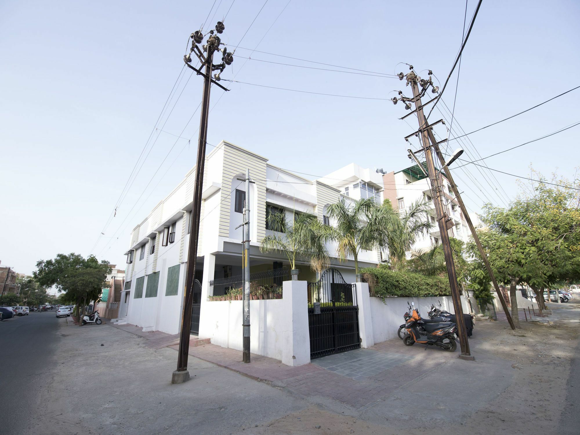 Oyo 13790 Hotel Satya Regency Джайпур Екстериор снимка